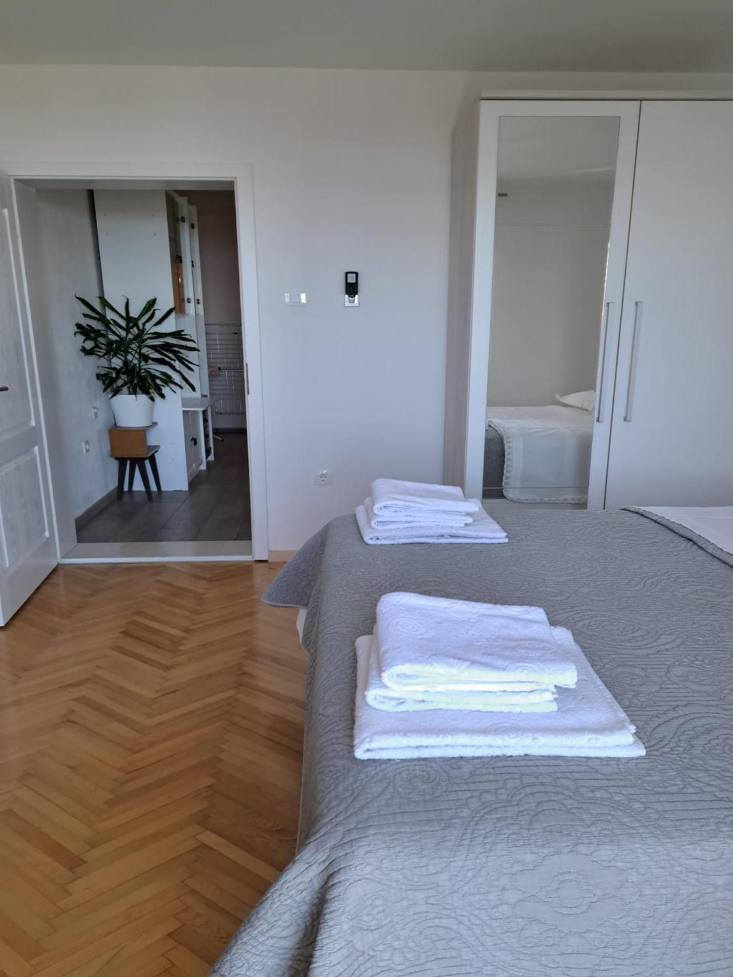 Apartman Adriatic Pavlinovic - מאקרסקה מראה חיצוני תמונה